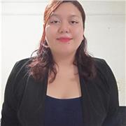 Licenciada en Turismo, doy clases dinámicas sobre marketing y gestión hotelera, con manejo de idiomas (inglés y francés)